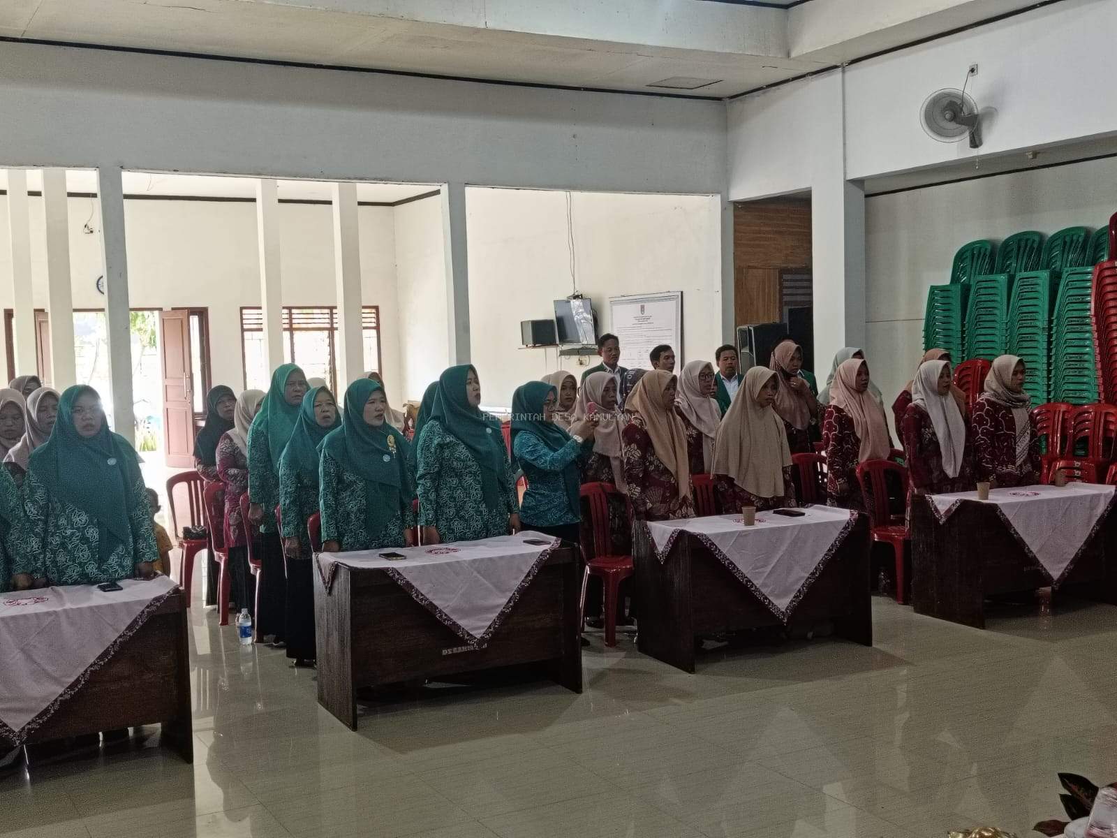 PKK Desa Kamulyan melakukan Rapat Konsultasi dan evaluasi 10 program PKK 