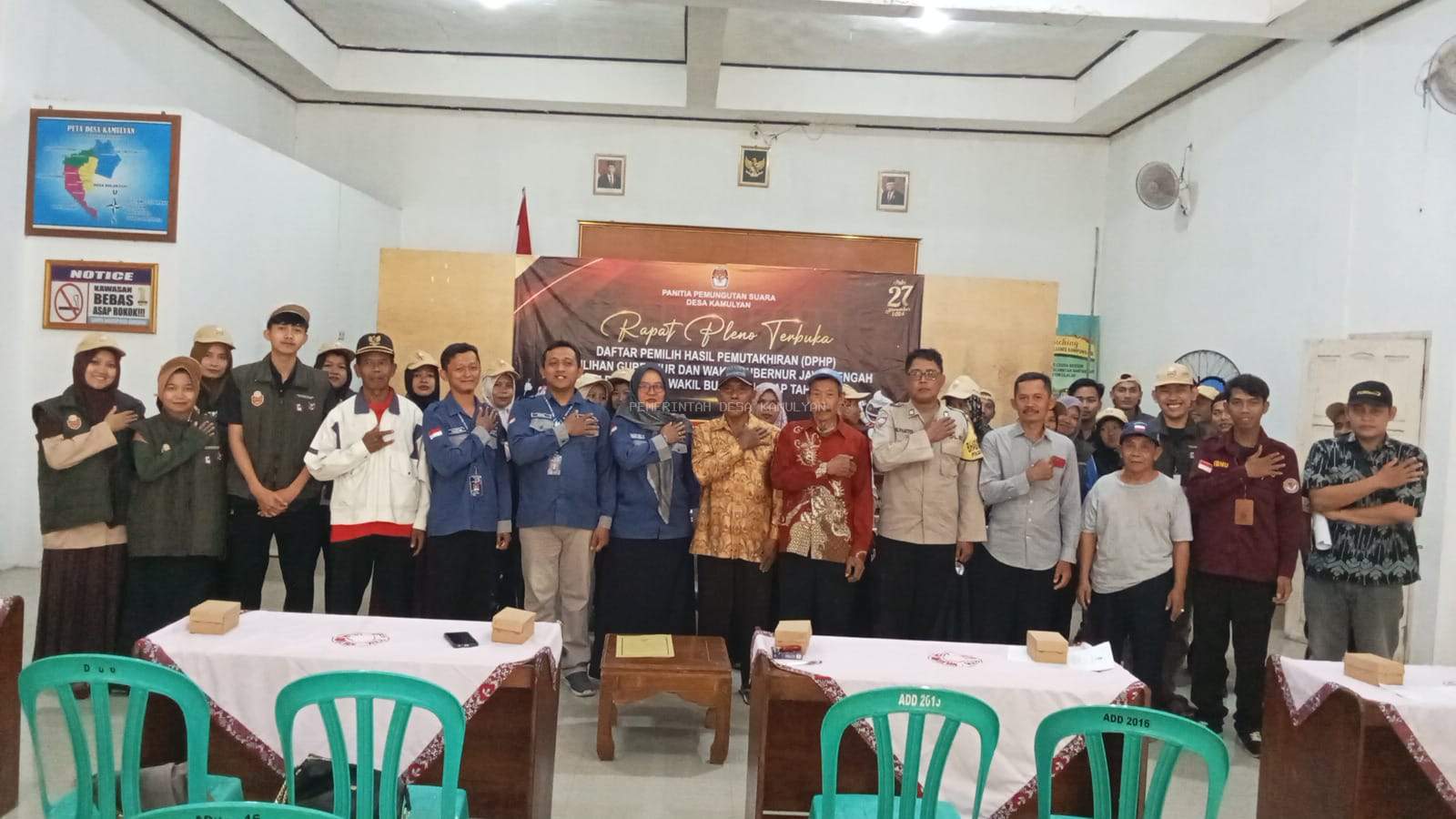 PPS DESA KAMULYAN GELAR RAPAT PLENO TERBUKA REKAPITULASI DPS HASIL PERBAIKAN PEMILU KEPALA DAERAH 2024
